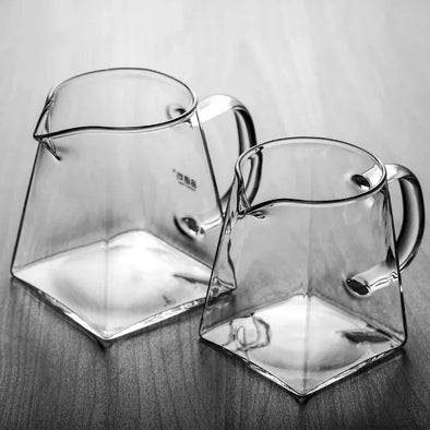 Heat-Resistant Clear Glass Tea Pitcher